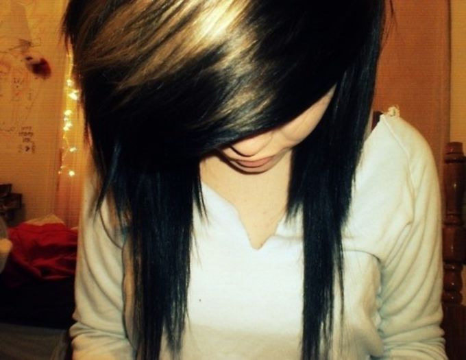 alternative-alternative-girl-emo-girl-hair-scene-Favim.com-75737_large