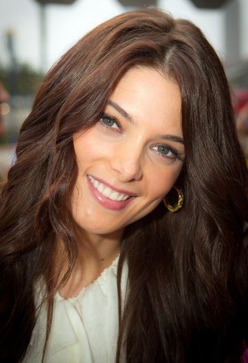 Ashley_Greene_Comic-Con_2011