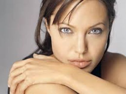 download - Angelina Jolie