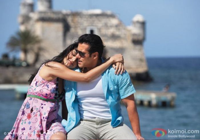 Katrina-Kaif-Salman-Khan-In-Ek-Tha-Tiger-Movie-Stills-Photo - Katrina Kaif