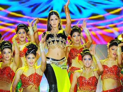 Katrina-Kaif-in-the-middle-of-a-sizzling-performance-during-the-Temptation-Reloaded-concert-held-in- - Katrina Kaif