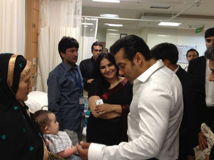 H10 - Salman Khan at Fortis Hospital New Delhi