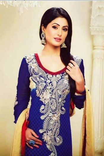 10157391_619730948116429_675587029_n - Hina Khan