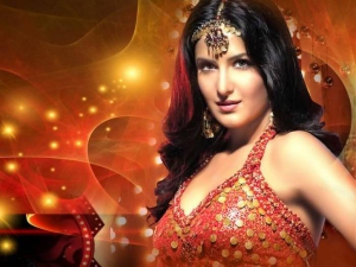 katrina-kaif-wallpaper-91557-1024768[1]