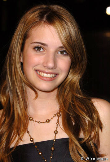 emma-roberts-photos-6