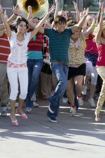 HIGHSCHOOLMUSICAL2_132 - Vedete Vavorite