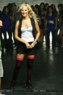 WJDDUSGFNWKLJQUNEDA - ashley tisdale-sharpey