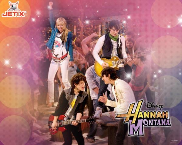 Hannah Montana si Jonas Brothers