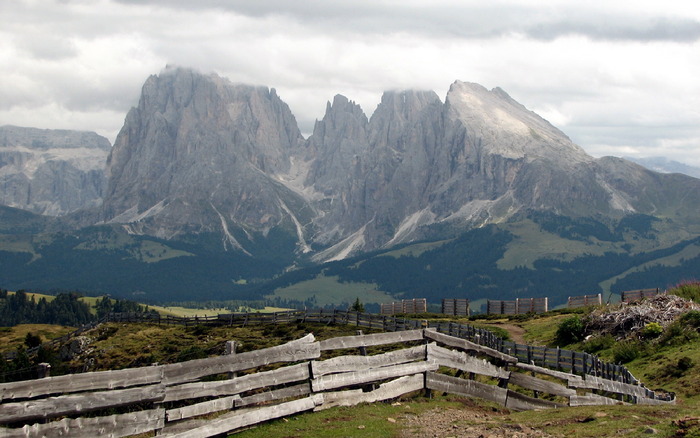 908_dolomiteshike_1440x900 - Wallpaper Amestecate