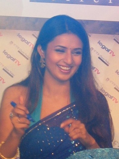 YSVNXXNJXOIDCLGOMPH - Divyanka Tripathi