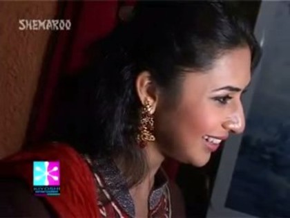 2i9juwj - Divyanka Tripathi