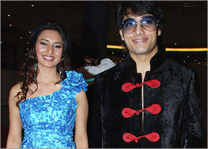 01-12sharad-divyanka