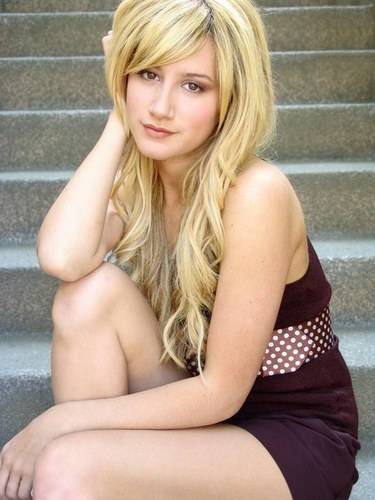 ashley-tisdale-20070901-305712