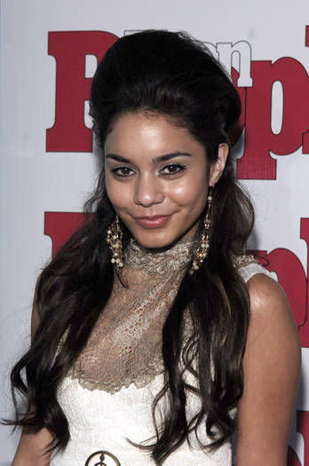 vanessaannehudgensdotneol7 - Vanessa Hudgens