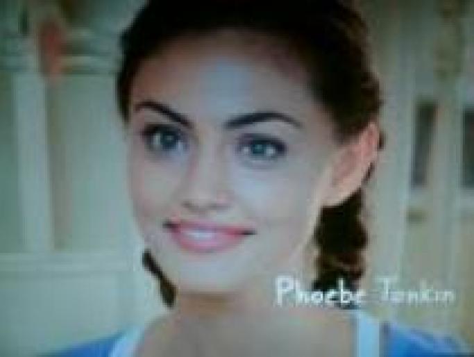 RMMRVJWINLWJRHBELQV[1] - Phoebe Tonkin