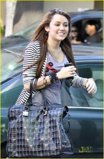 mileycyrusradiodisney03se3[1] - miley cyrus