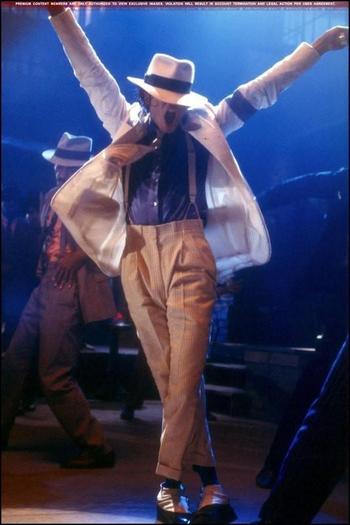 Smooth criminal9