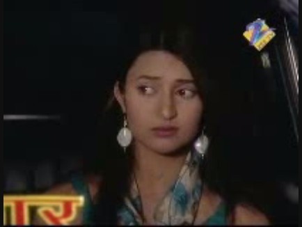 FVIMUUKLIDQWZLKWRKX - Divyanka Tripathi