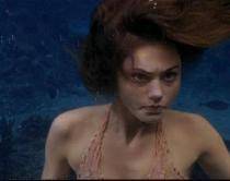 SWAHSLAUANPMHYNRDDZ - phoebe tonkin-cleo