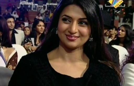 YUABYRPYMQWWJIADCVL - Divyanka Tripathi