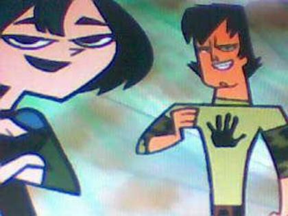Desene Animate Aciune: Dram Total Dublat in Romana