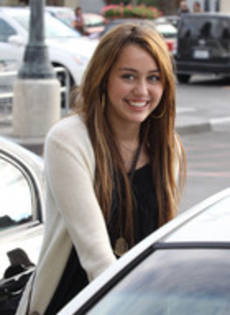 miley_cyrus_1240336342