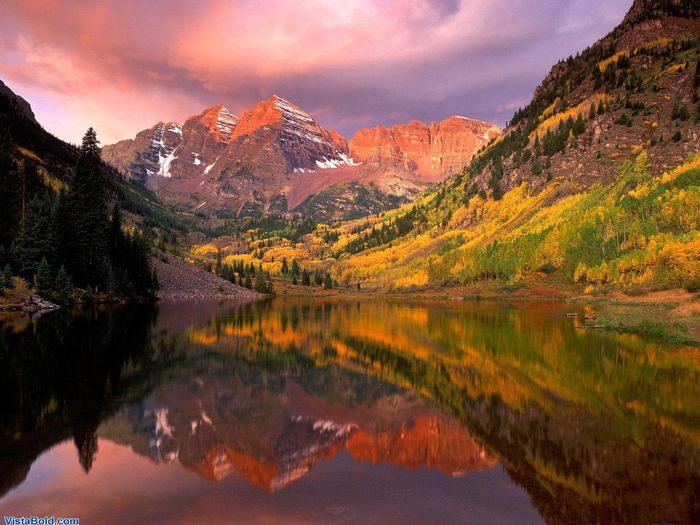 3379_Maroon_Bells_At_Sunrise