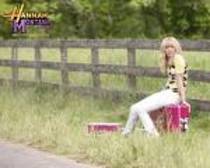 Hannah e frumoasa - Miley Cyrus- Hannah Montana