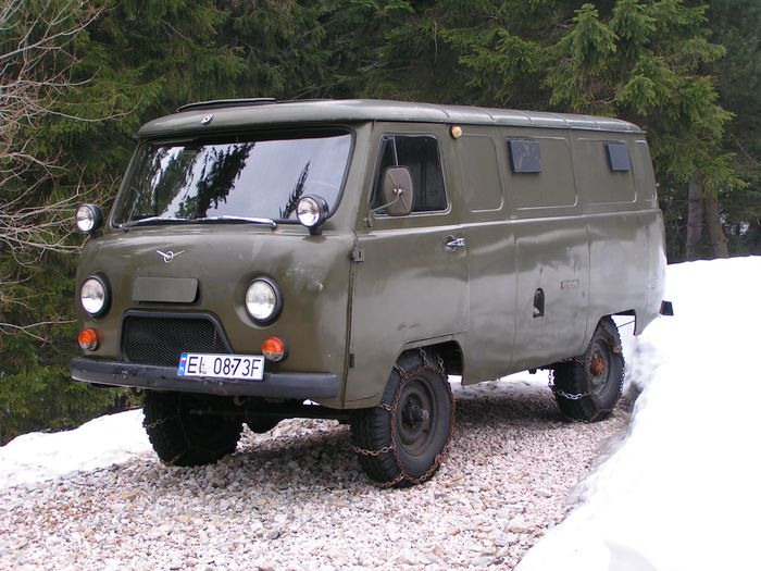 UAZ-Bus