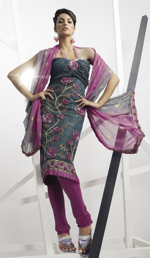 7062 - saree-uri2