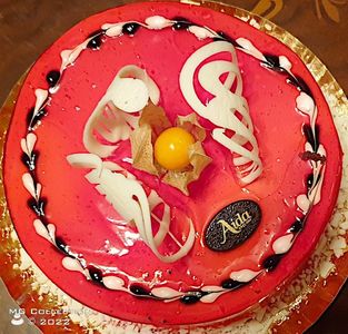 w-Tort-Celebration cake