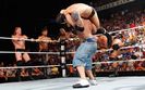 azi-ora-21-00-john-cena-se-bate-cu-6-oameni-in-acelasi-timp_23_size1