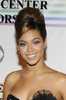 beyonce-high-updo-elegant-hairstyle-dec-08