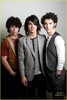 Jonas Brothers (74)