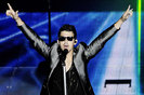 500131-joe_jonas_brothers_camp_rock_stage_2_617_409