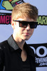 Justin+Bieber+2011+VH1+Something+Awards+Arrivals+5B3Ujh8d8_Hl