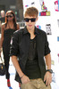 Justin+Bieber+2011+VH1+Something+Awards+Red+ZCkNGXMEFf9l