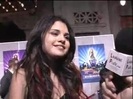 Selena Gomez at the Premiere for Hannah Montana Concert 090