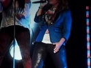 Demi Unbroken Live In Panama (3235)