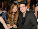 Demi+Lovato+Nickelodeon+Hosts+Orange+Carpet+HAw-sPrgavzl