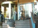 Demi Lovato Saludando en el hotel Radisson Uruguay 29_04_12 1390