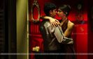 41862-romantic-scene-of-farhan-and-deepika