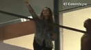 Demi Lovato Llego A Perú Y Saludo A Sus Fans  2012 30181