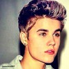 justin-bieber-2012-justin-bieber-32132140-2000-2000