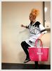 dara-with-do-you-love-me-bag-at-japan-fanmeeting-twitter