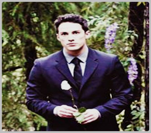 #► Ala a scris Romeo si Julieta... Ce poveste trista de dragoste... C`am ca a mea...#elena=)))