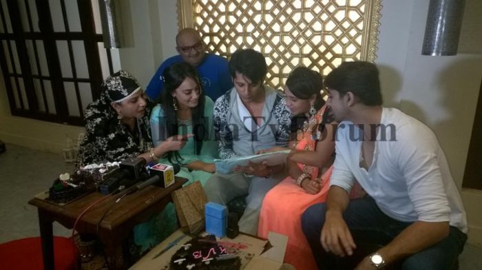 2-1-640x359 - 15-Karanvir Bohra si Surbhi Jyoti