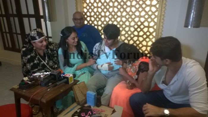 4-1-640x360 - 15-Karanvir Bohra si Surbhi Jyoti
