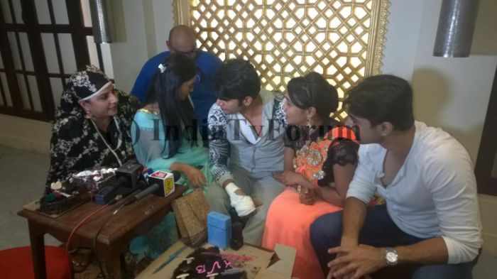 6-2-640x360 - 15-Karanvir Bohra si Surbhi Jyoti