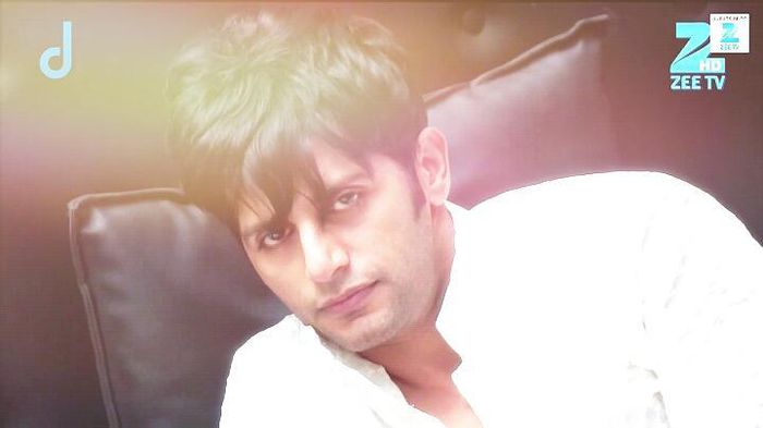 BwB9joCCQAAdPyu - 15-Karanvir Bohra si Surbhi Jyoti